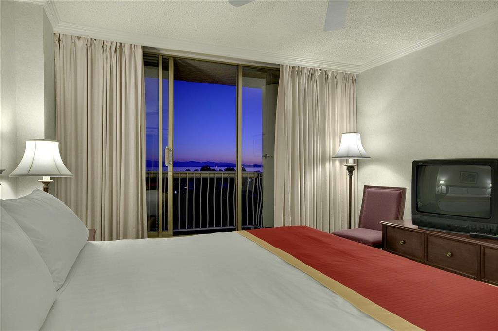 Harbour Towers Hotel & Suites Victoria Quarto foto